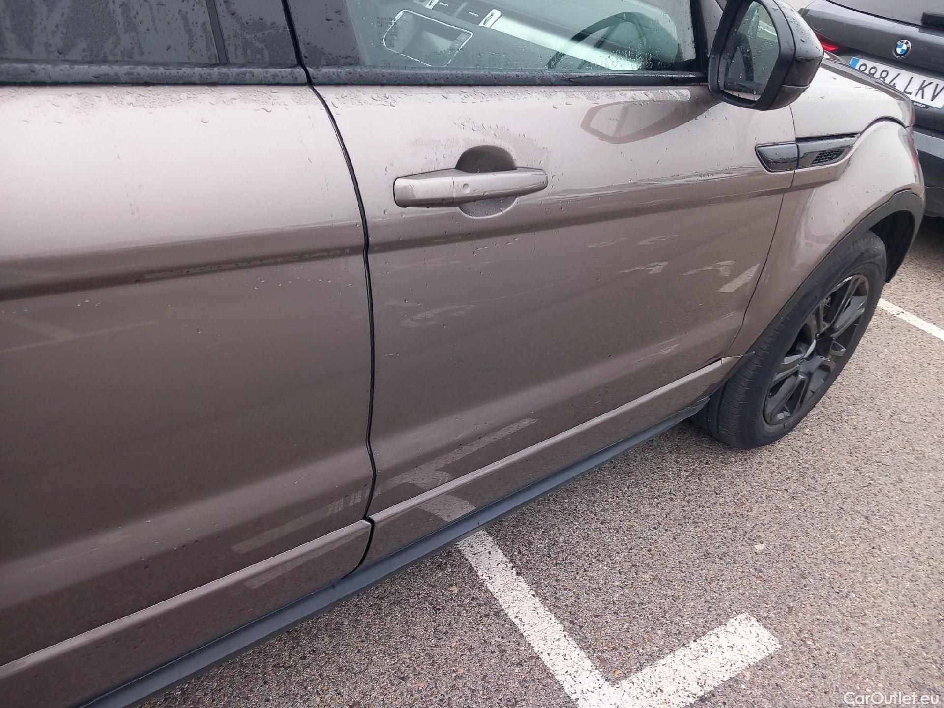  Land Rover  Range Rover LAND ROVER  Evoque / 2015 / 5P / todoterreno 2.0L TD4 Diesel 110kW 4x4 SE Dynamic #46