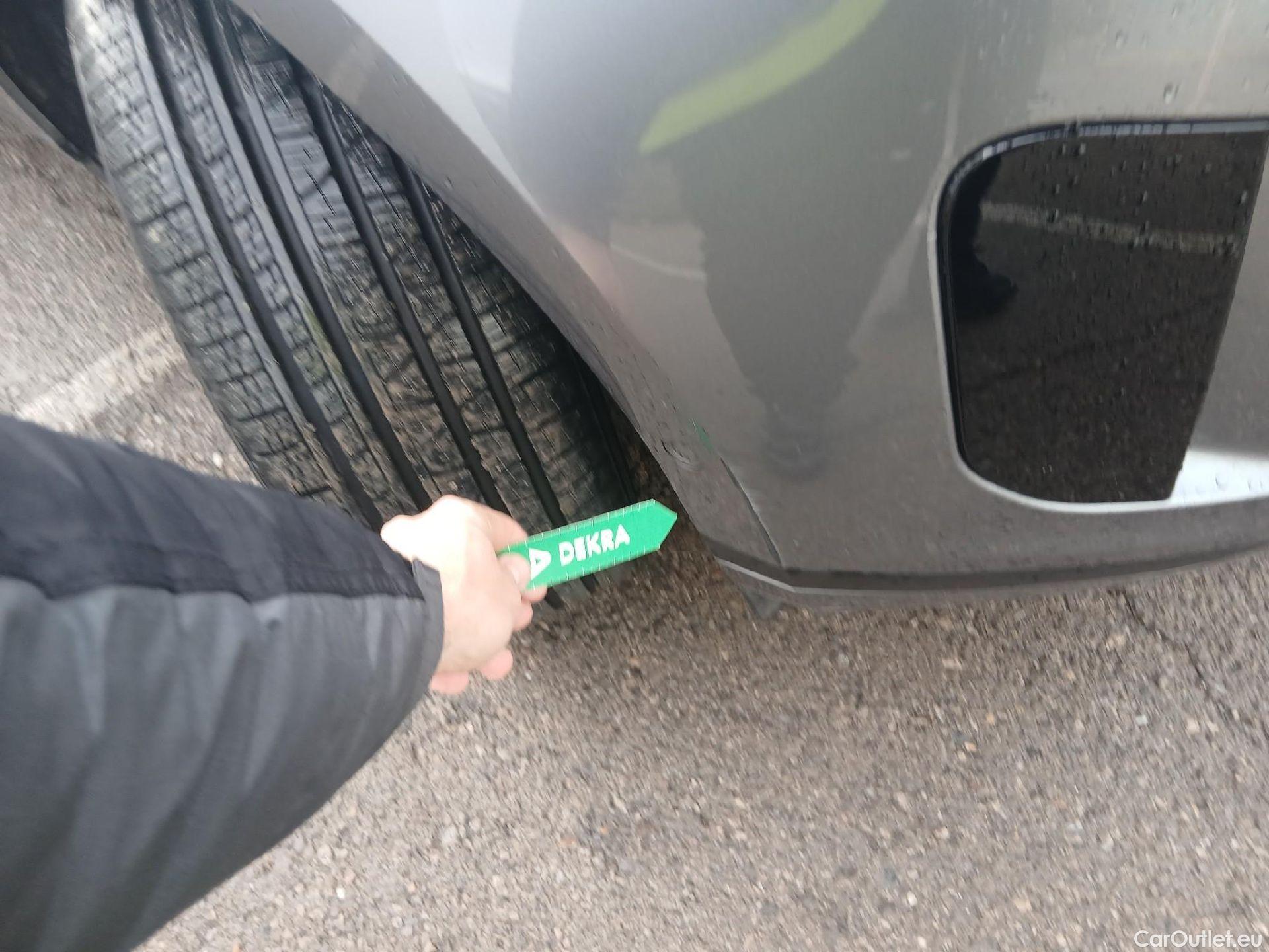  Land Rover  Range Rover LAND ROVER  Evoque / 2015 / 5P / todoterreno 2.0 D163 S AUTO 4WD MHEV #2