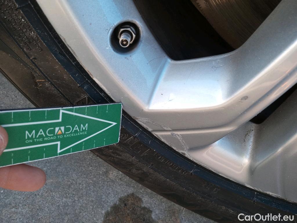  Land Rover  Range Rover LAND ROVER  Evoque / 2015 / 5P / todoterreno 2.0 D150 S AUTO 4WD MHEV #9