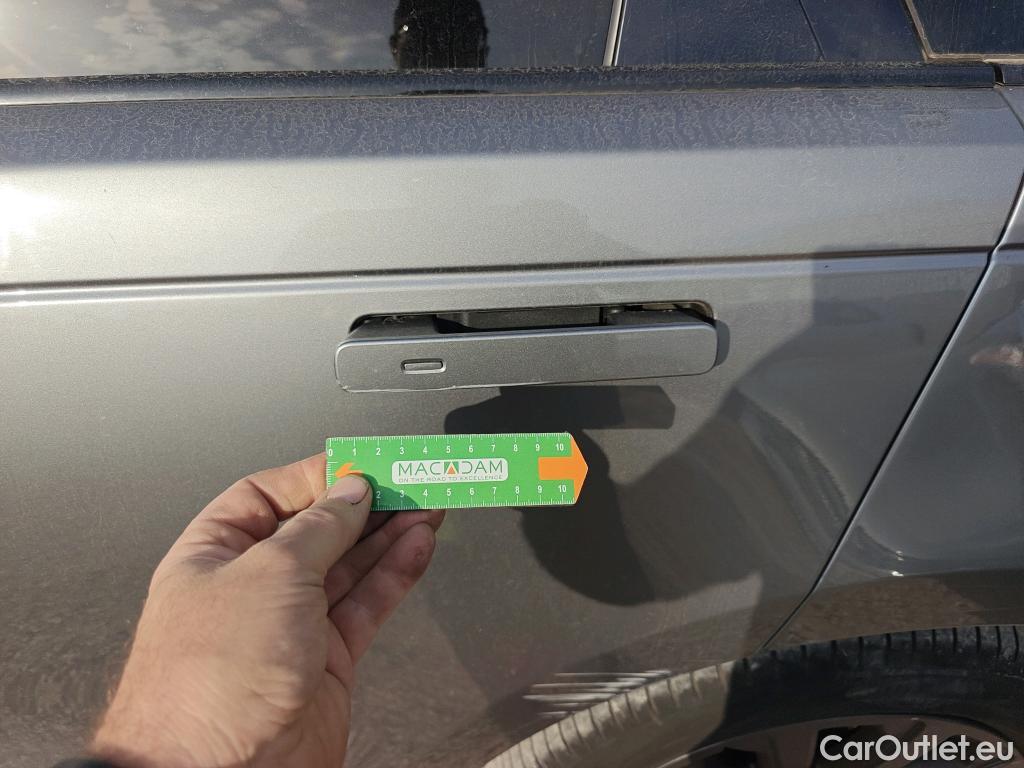  Land Rover  Range Rover LAND ROVER  Velar / 2017 / 5P / todoterreno 2.0 I4 PHEV 297kW (404CV) S 4WD Auto #37