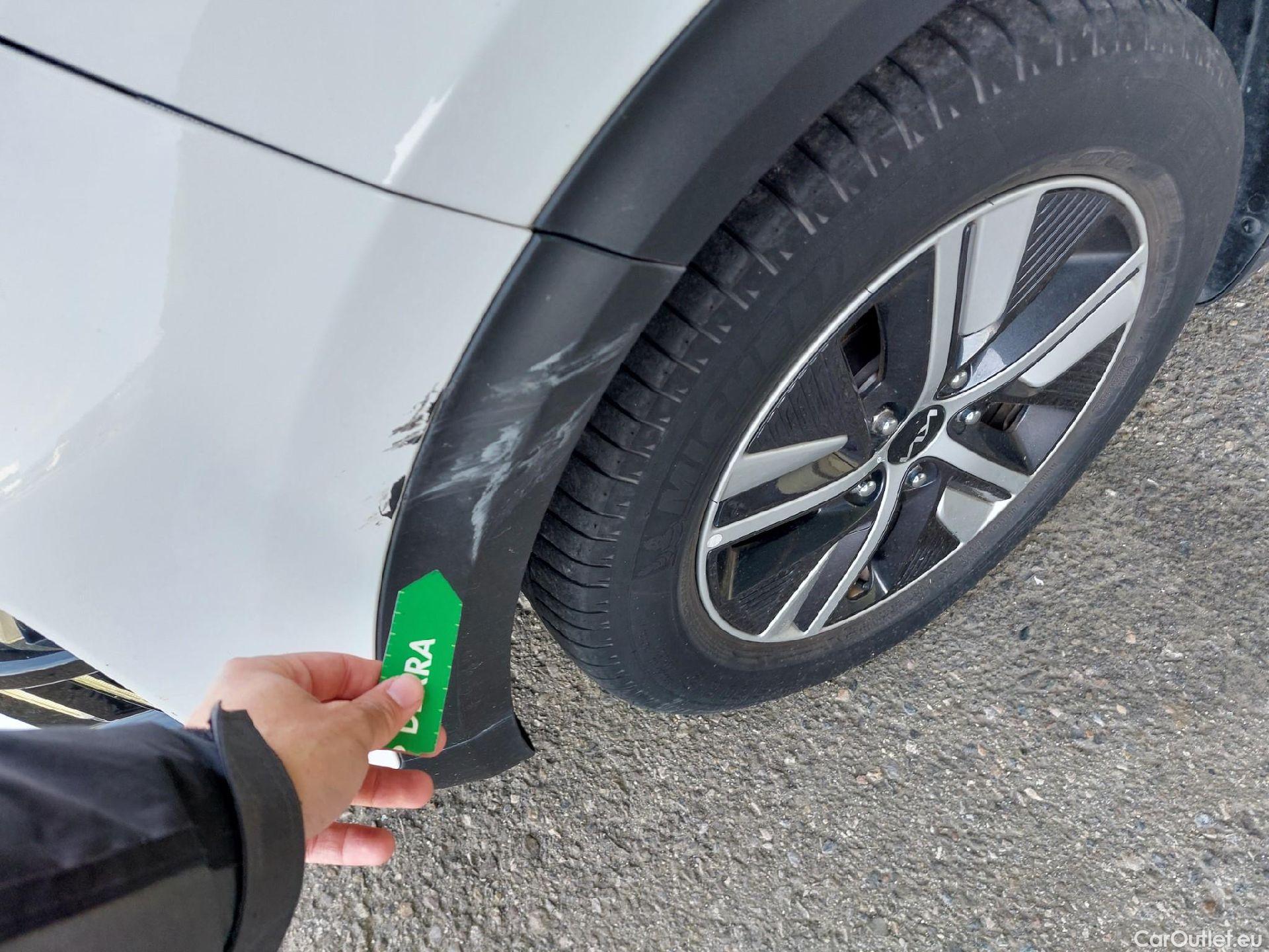  KIA  Niro KIA  / 2019 / 5P / crossover 1.6 GDi PHEV 104kW (141CV) Drive #8