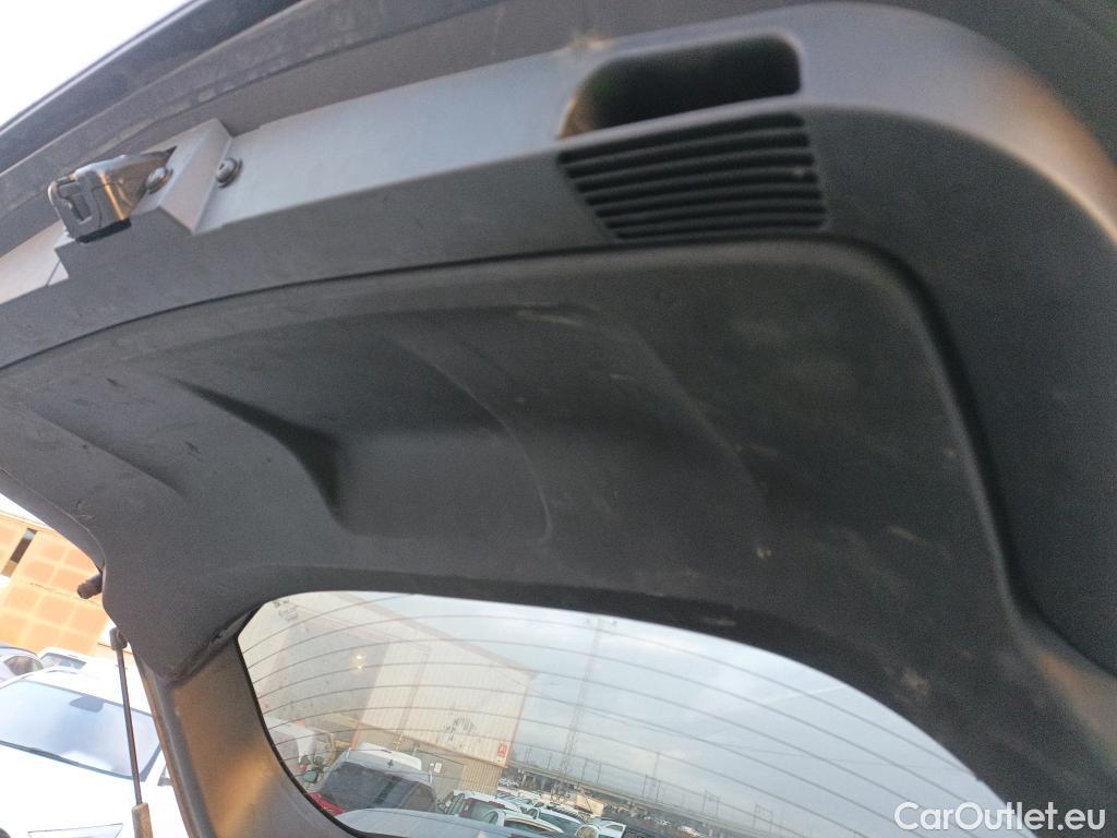  Toyota  Corolla TOYOTA  / 2019 / 5P / familiar 1.8 125H ACTIVE TECH E-CVT TOU SPORT #16