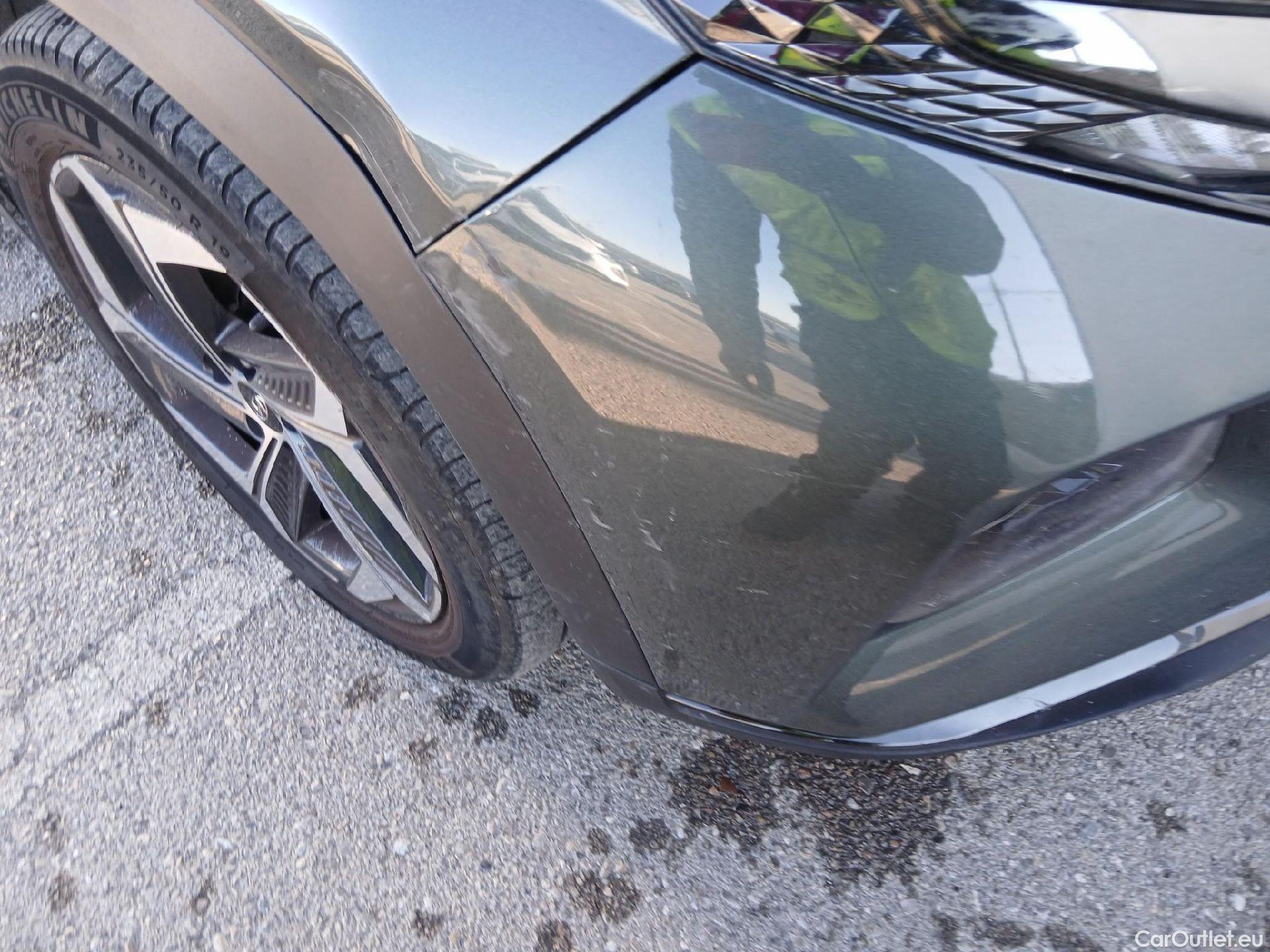  Hyundai  Tucson HYUNDAI  / 2020 / 5P / todoterreno 1.6 TGDI PHEV 195kW Tecno Sky Auto 4x4 #1