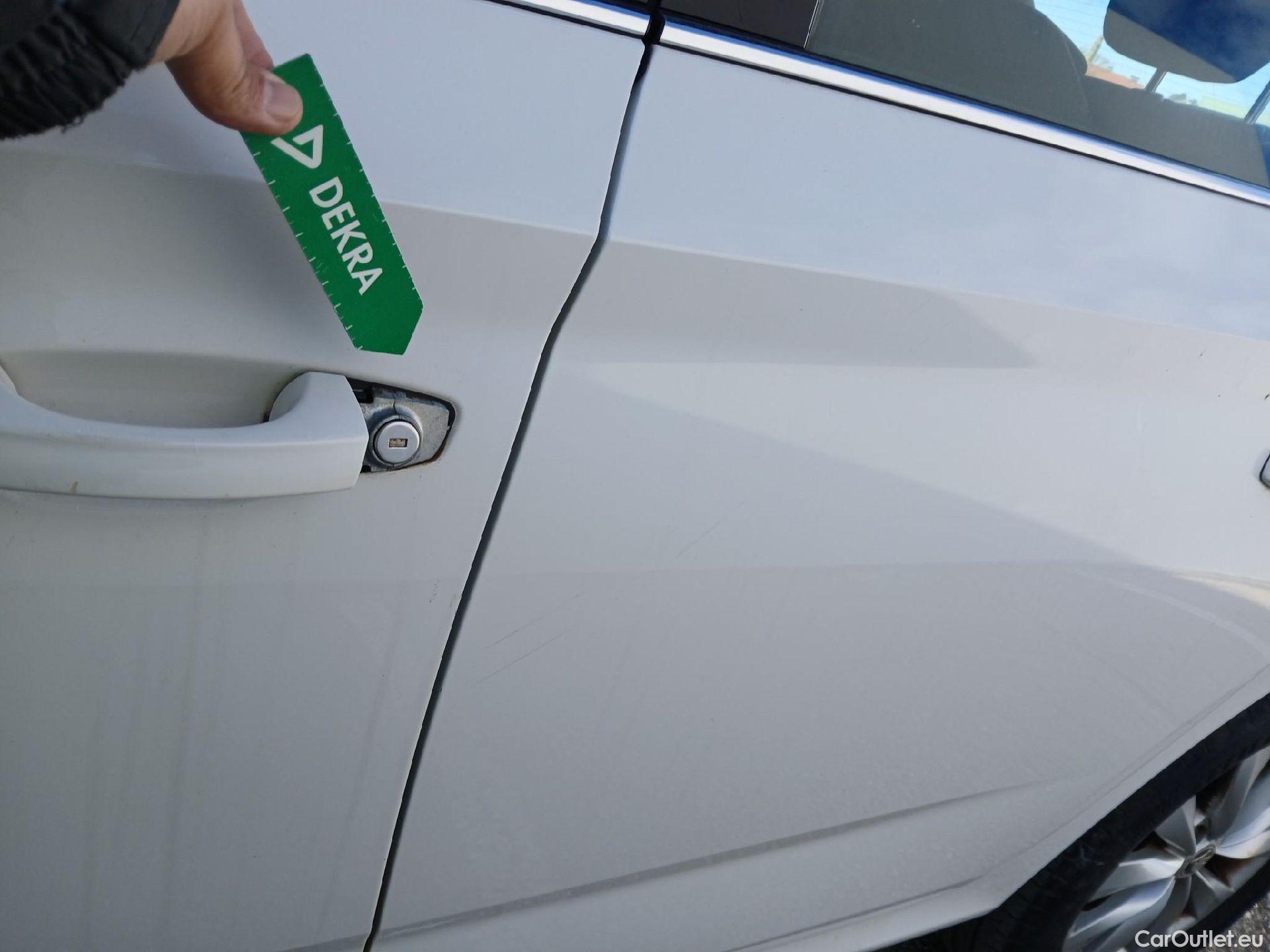  Skoda  KAMIQ SKODA  1.0 TSI 81kW (110CV) DSG Ambition (CX) #23