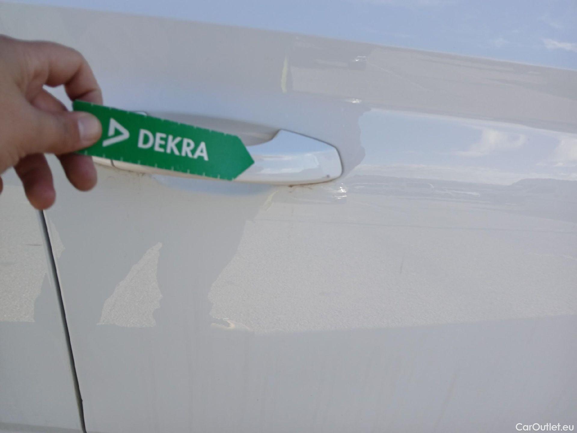  Skoda  KAMIQ SKODA  1.0 TSI 81kW (110CV) DSG Ambition (CX) #43