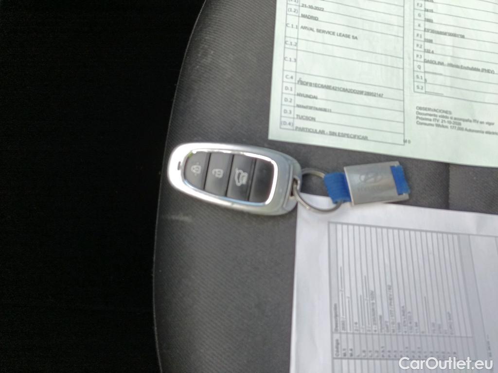  Hyundai  Tucson HYUNDAI  / 2020 / 5P / todoterreno 1.6 TGDI PHEV 195kW Tecno Sky Auto 4x4 #2