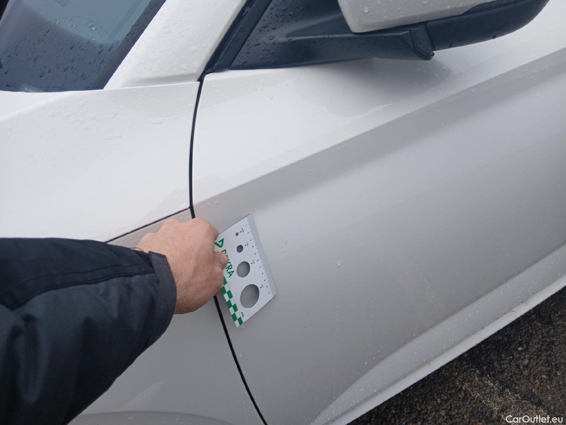  Skoda  KAMIQ SKODA  1.0 TSI 81kW (110CV) DSG Ambition (CX) #6