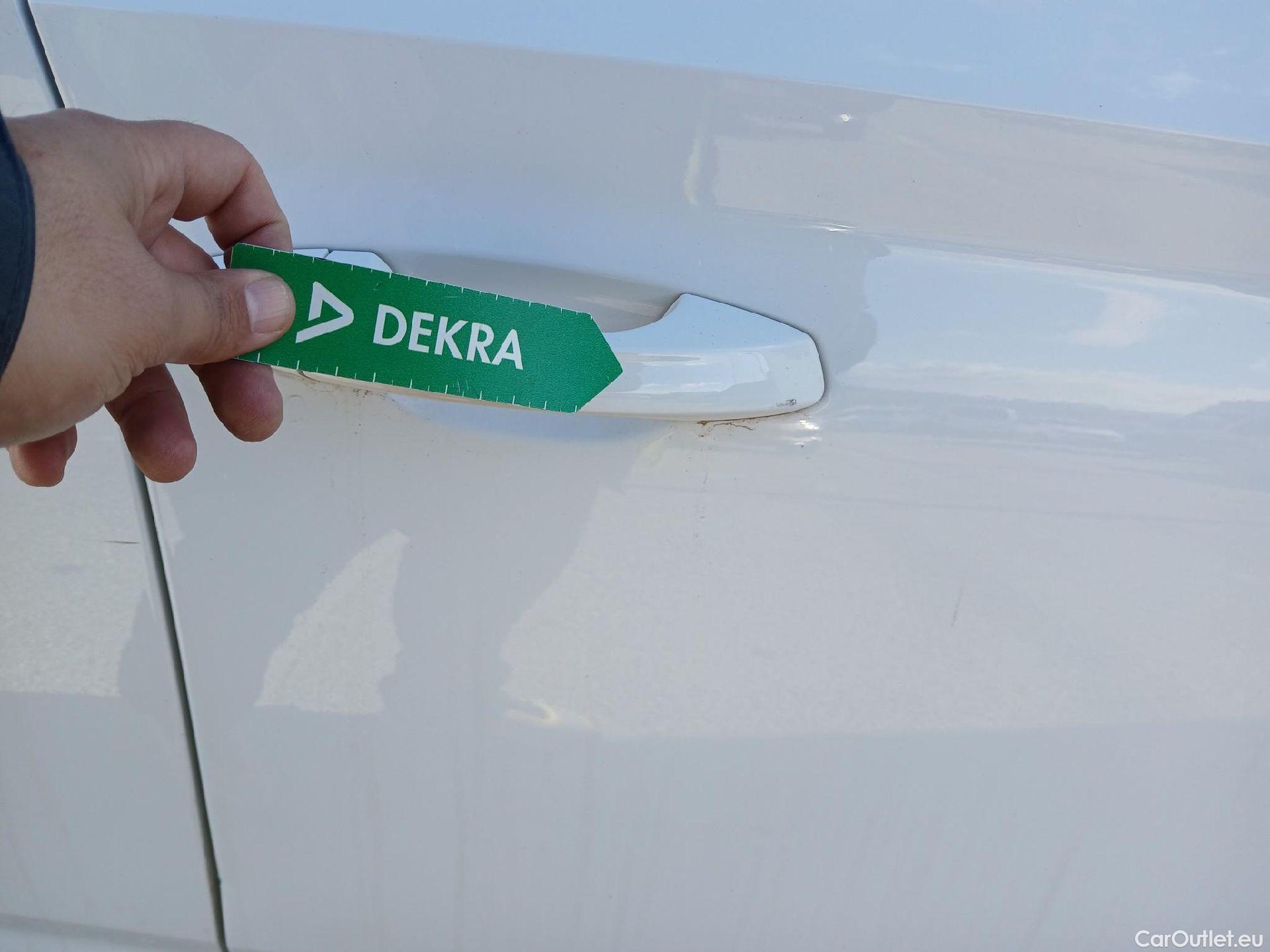  Skoda  KAMIQ SKODA  1.0 TSI 81kW (110CV) DSG Ambition (CX) #42