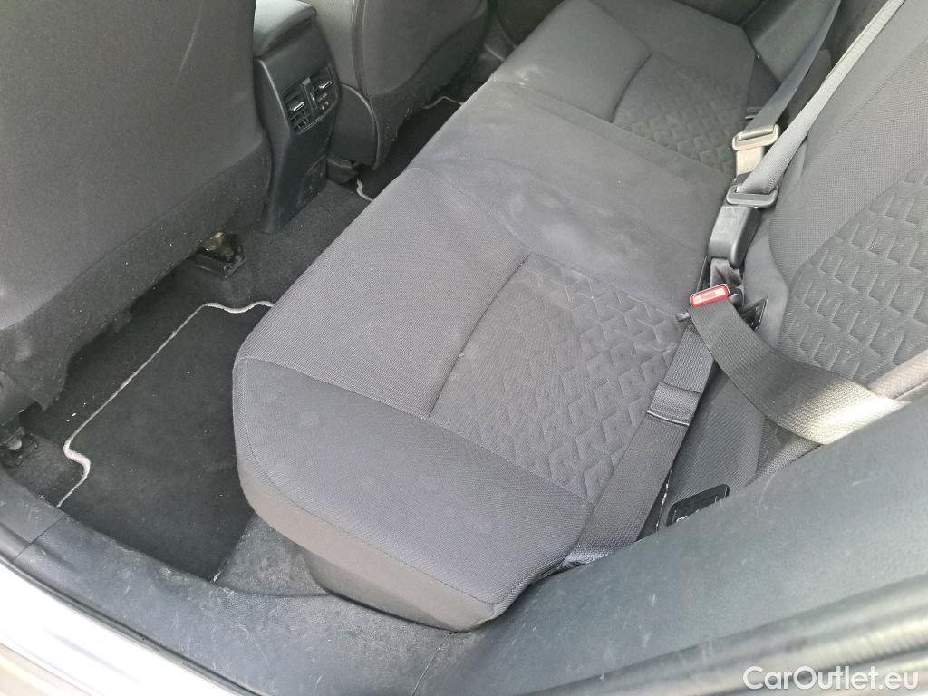  Toyota  Corolla TOYOTA  / 2019 / 5P / familiar 1.8 125H ACTIVE TECH E-CVT TOU SPORT #21