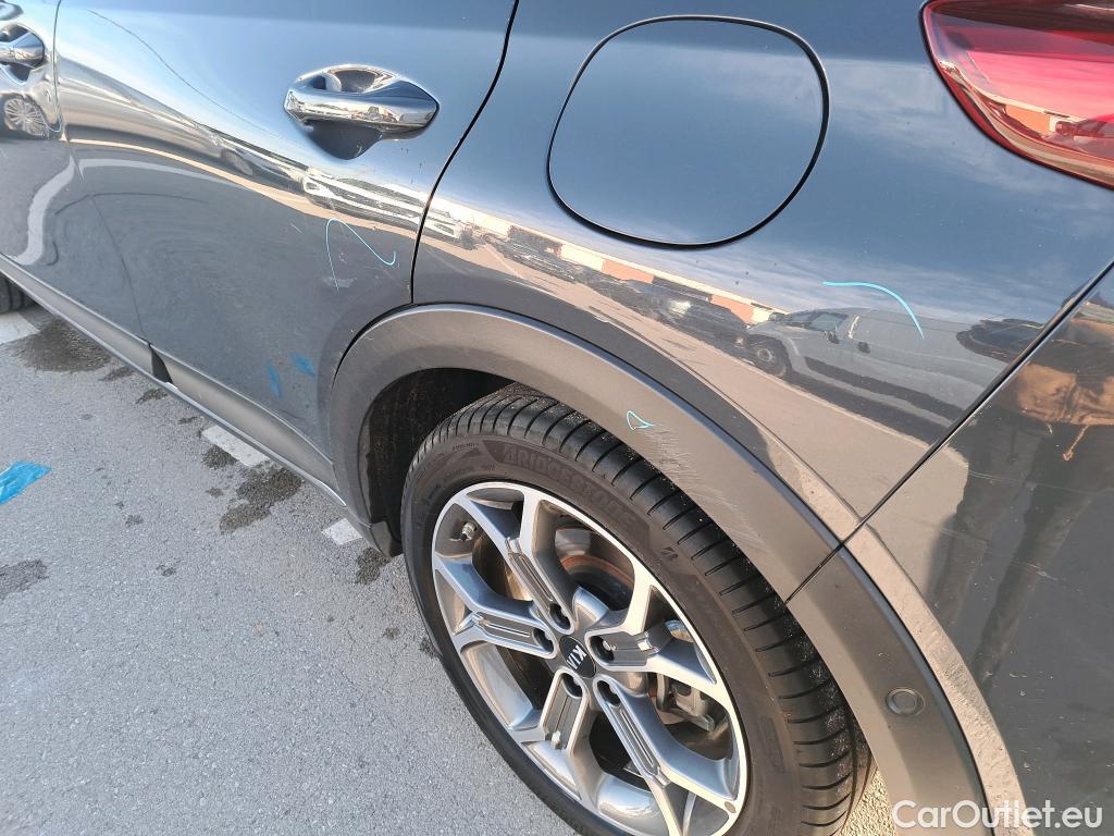  KIA  XCeed KIA  / 2019 / 5P / todoterreno 1.6 GDi PHEV 104kW (141CV) eMotion #64