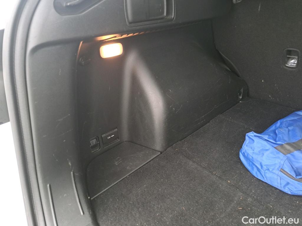  Hyundai  Tucson HYUNDAI  / 2020 / 5P / todoterreno 1.6 TGDI PHEV 195kW Tecno Sky Auto 4x4 #37