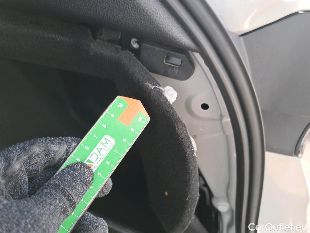  Toyota  Corolla TOYOTA  / 2019 / 5P / familiar 1.8 125H ACTIVE TECH E-CVT TOU SPORT #3