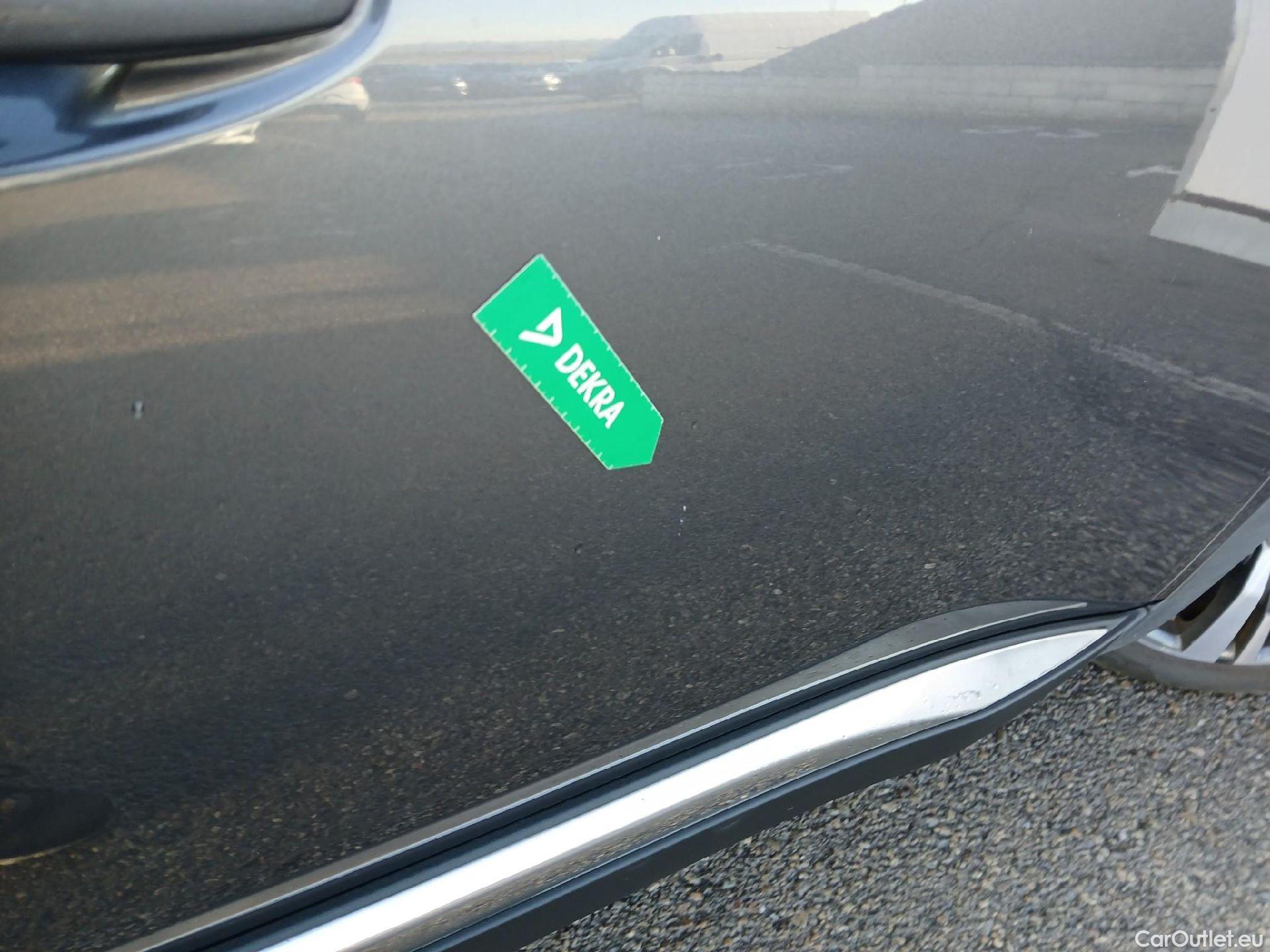  Peugeot  3008 PEUGEOT  Hybrid / 2020 / 5P / todoterreno 225 e-EAT8 Allure (AC2) #20