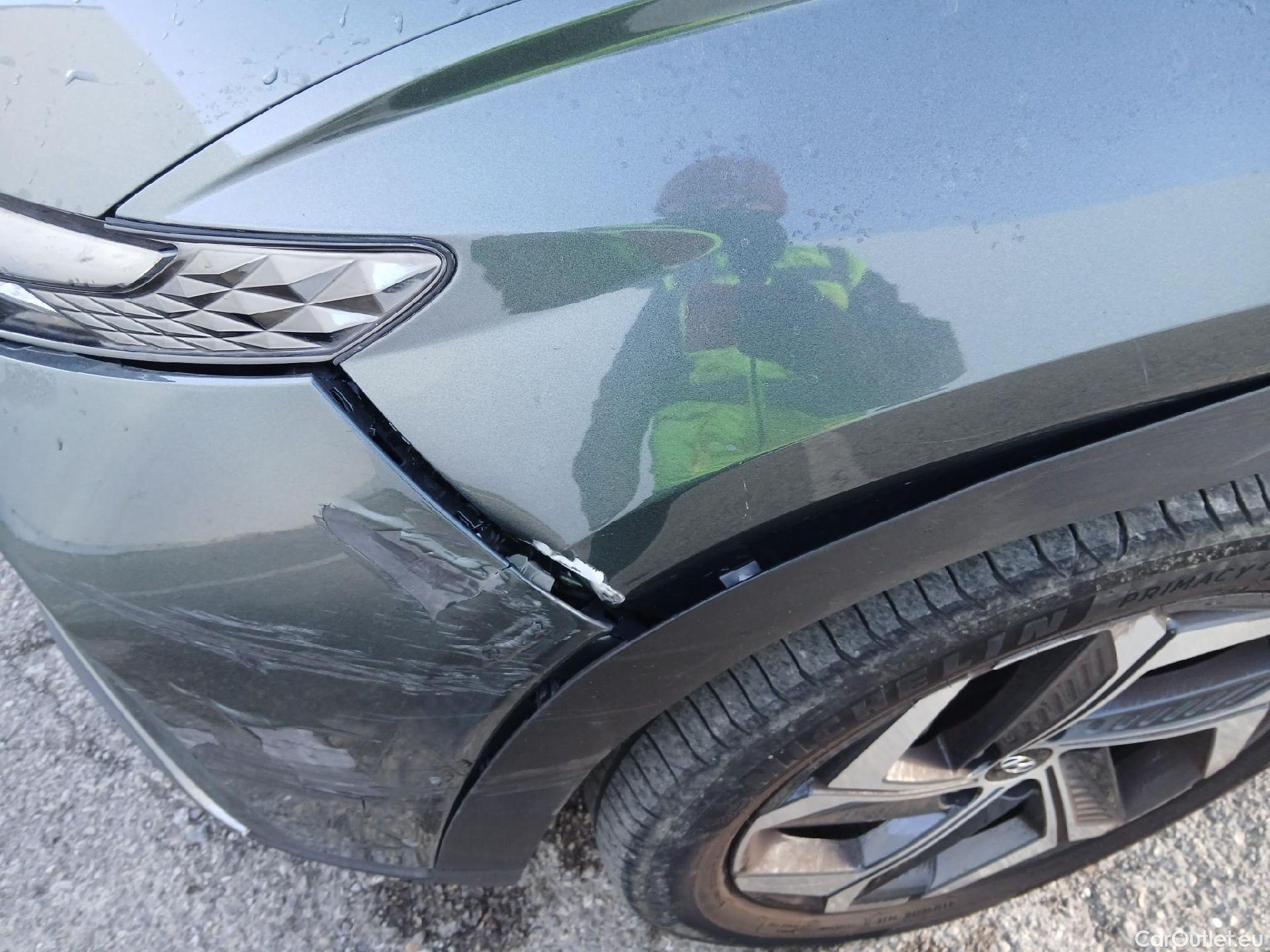  Hyundai  Tucson HYUNDAI  / 2020 / 5P / todoterreno 1.6 TGDI PHEV 195kW Tecno Sky Auto 4x4 #10