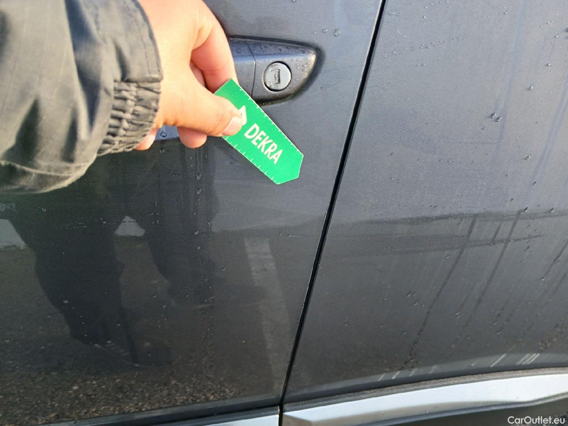  Peugeot  3008 PEUGEOT  Hybrid / 2020 / 5P / todoterreno 225 e-EAT8 Allure (AC2) #15