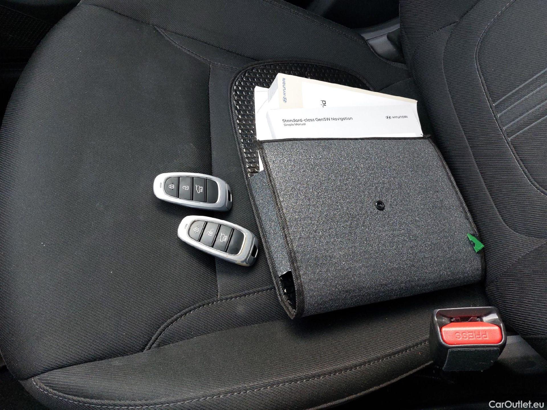  Hyundai  Tucson HYUNDAI  / 2020 / 5P / todoterreno 1.6 TGDI PHEV 195kW Tecno Sky Auto 4x4 #1