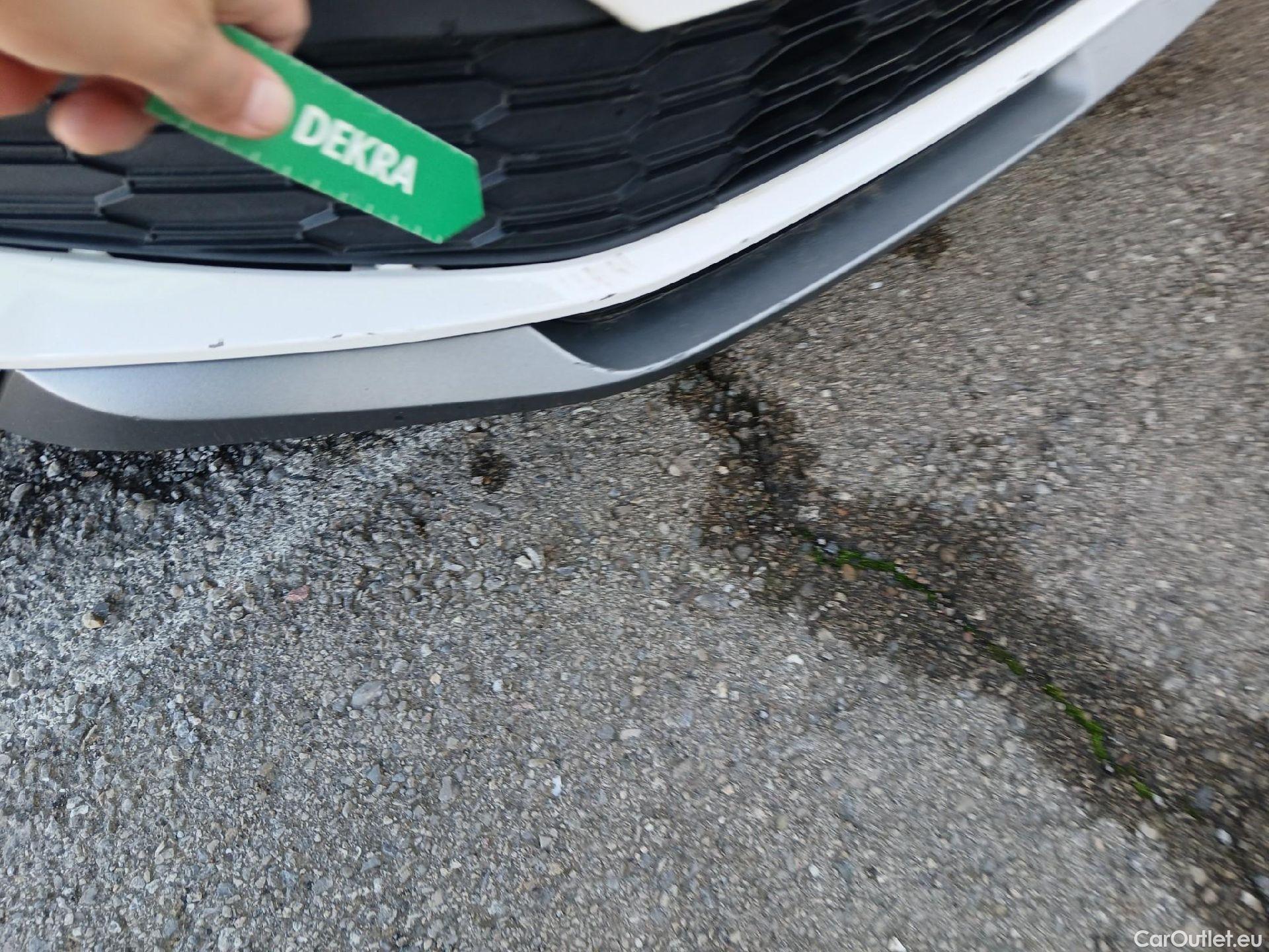  Skoda  KAMIQ SKODA  1.0 TSI 81kW (110CV) DSG Ambition (CX) #8