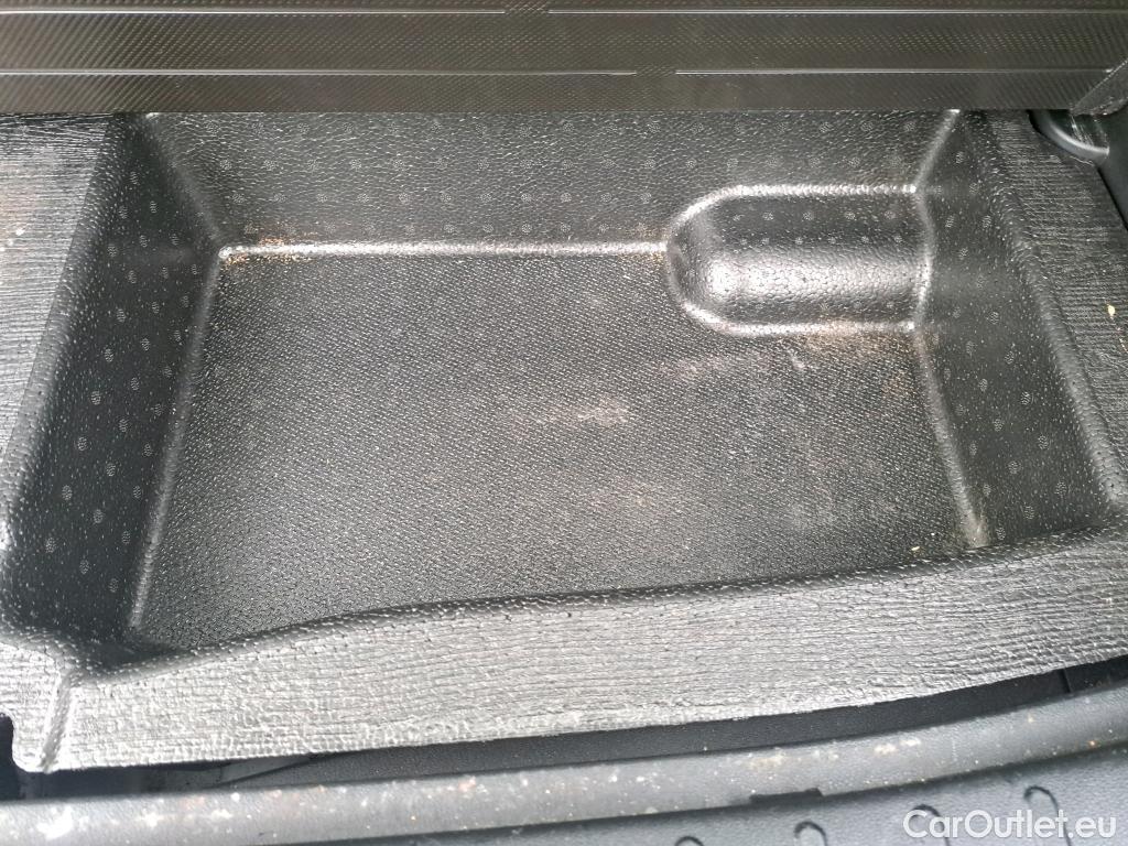  Hyundai  Tucson HYUNDAI  / 2020 / 5P / todoterreno 1.6 TGDI PHEV 195kW Tecno Sky Auto 4x4 #27