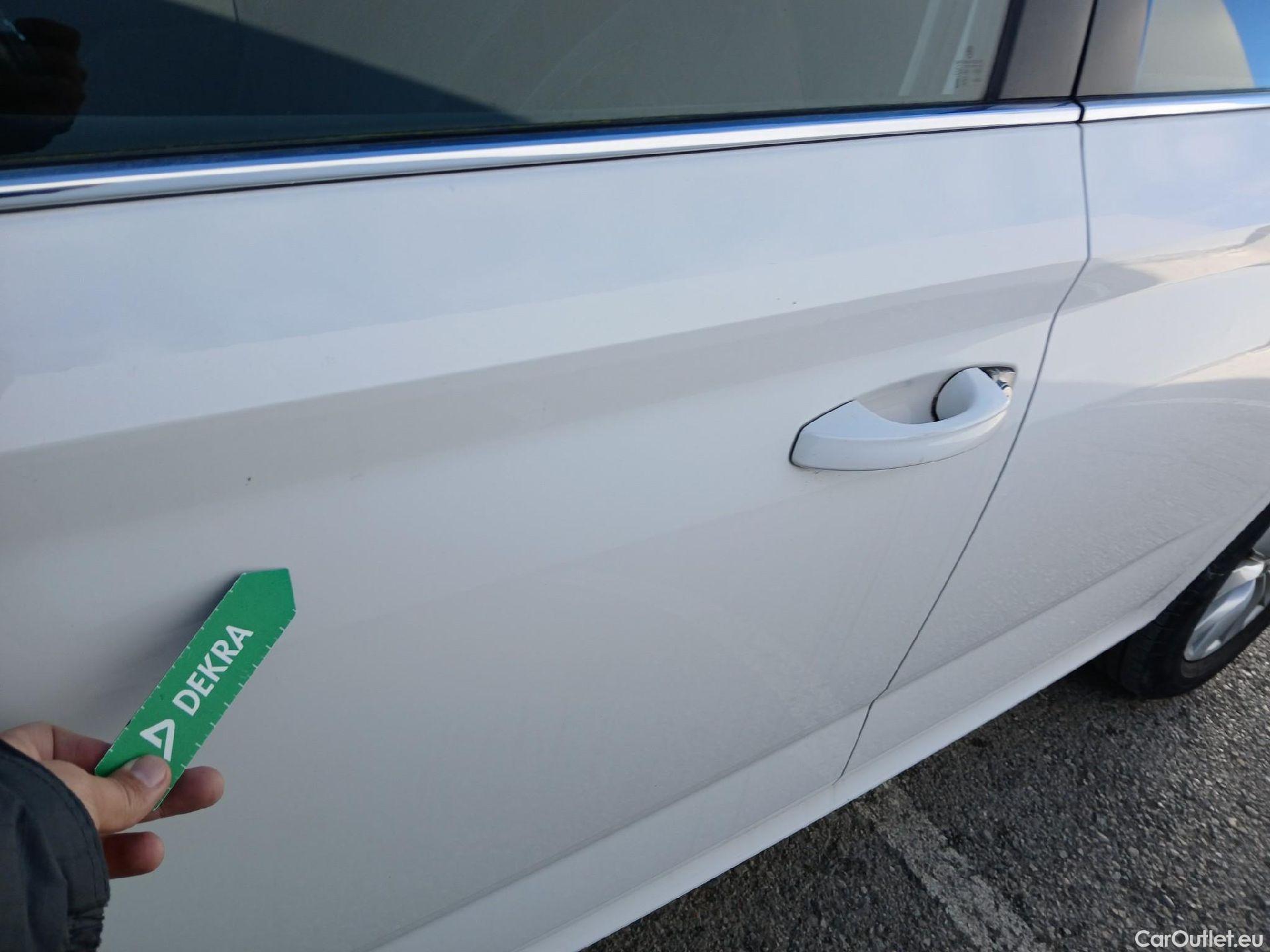  Skoda  KAMIQ SKODA  1.0 TSI 81kW (110CV) DSG Ambition (CX) #22