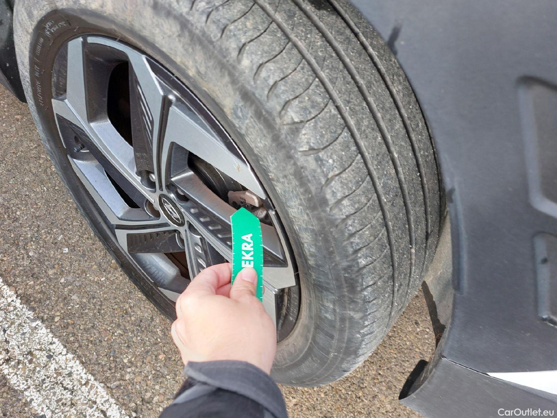  Hyundai  Tucson HYUNDAI  / 2020 / 5P / todoterreno 1.6 TGDI PHEV 195kW Tecno Sky Auto 4x4 #4