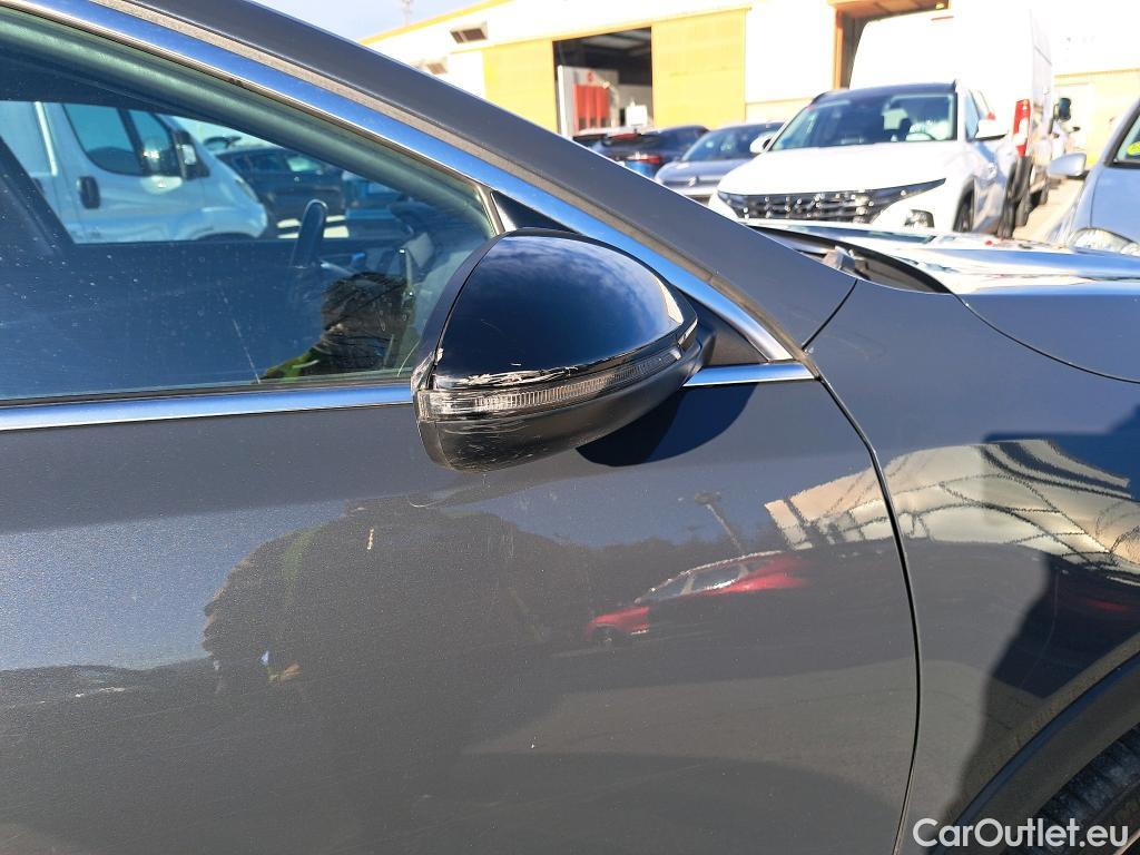  KIA  XCeed KIA  / 2019 / 5P / todoterreno 1.6 GDi PHEV 104kW (141CV) eMotion #60