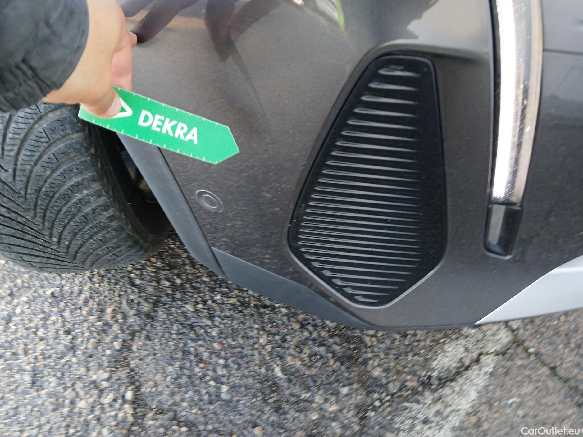  Peugeot  3008 PEUGEOT  Hybrid / 2020 / 5P / todoterreno 225 e-EAT8 Allure (AC2) #12