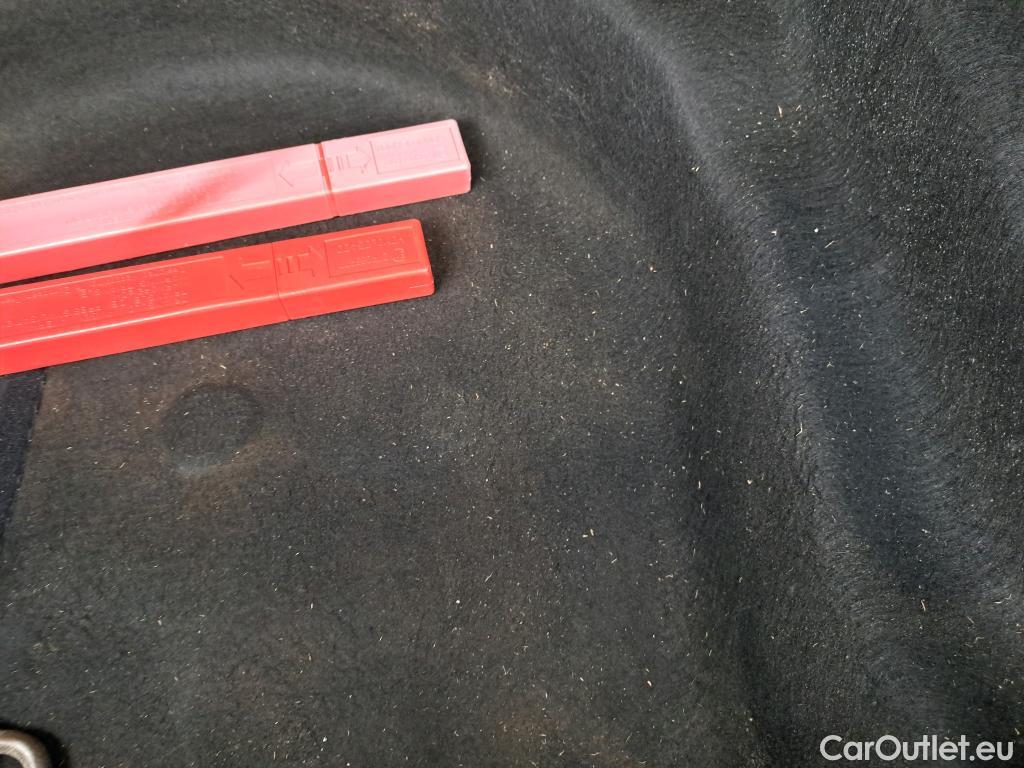  Toyota  Corolla TOYOTA  / 2019 / 5P / familiar 1.8 125H ACTIVE TECH E-CVT TOU SPORT #16