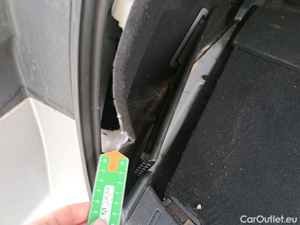  Toyota  Corolla TOYOTA  / 2019 / 5P / familiar 1.8 125H ACTIVE TECH E-CVT TOU SPORT #5