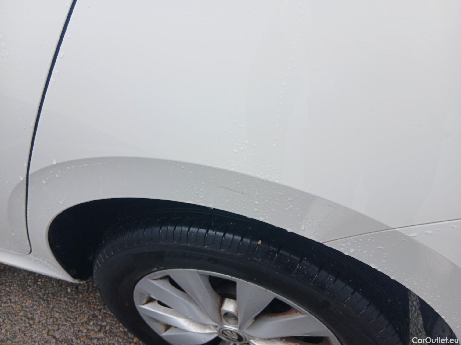  Skoda  KAMIQ SKODA  1.0 TSI 81kW (110CV) DSG Ambition (CX) #10