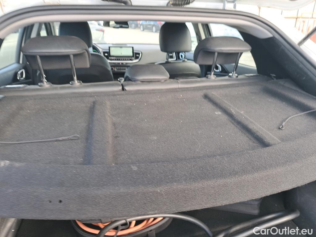  KIA  XCeed KIA  / 2019 / 5P / todoterreno 1.6 GDi PHEV 104kW (141CV) eTech #20