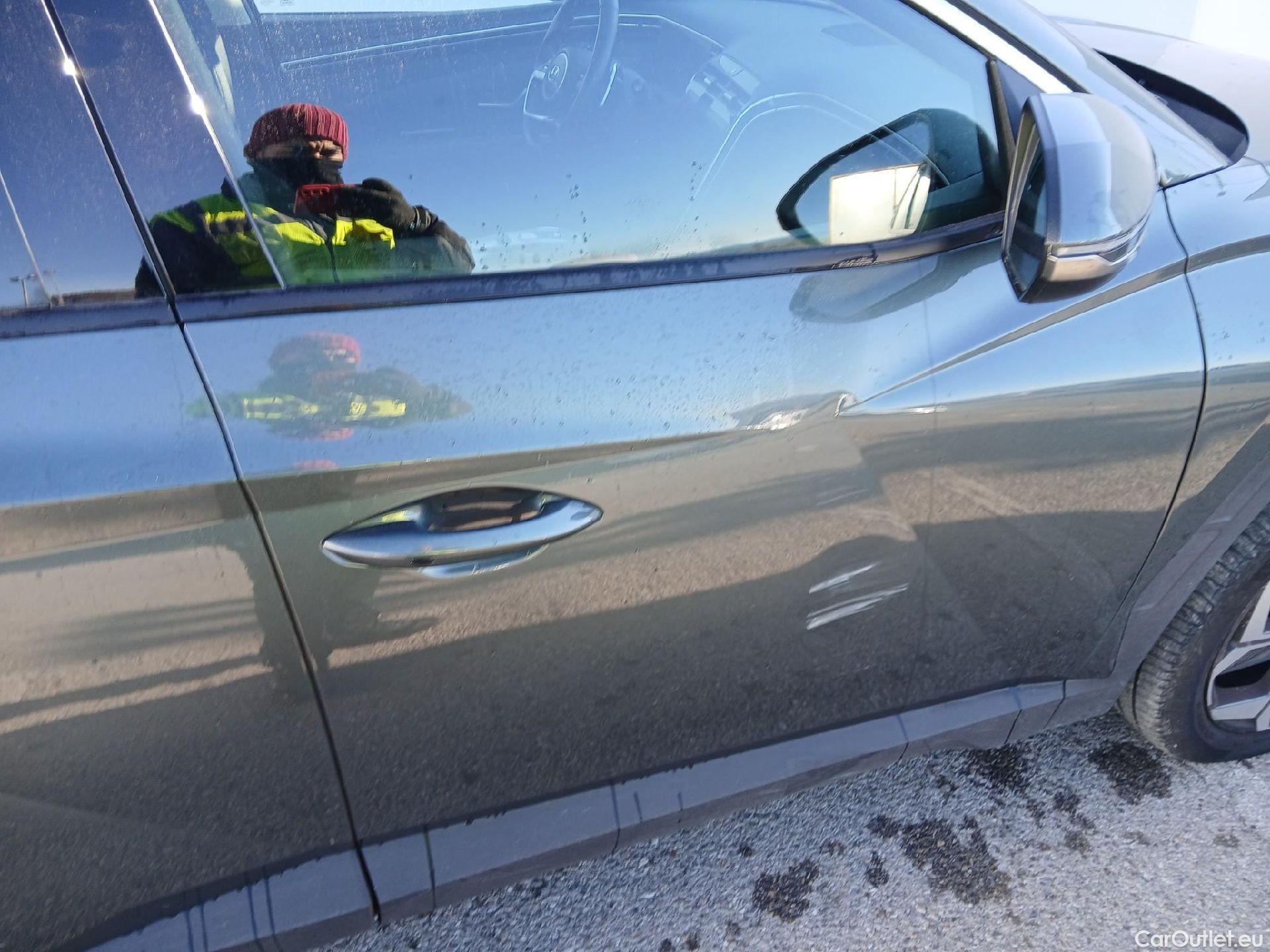  Hyundai  Tucson HYUNDAI  / 2020 / 5P / todoterreno 1.6 TGDI PHEV 195kW Tecno Sky Auto 4x4 #35