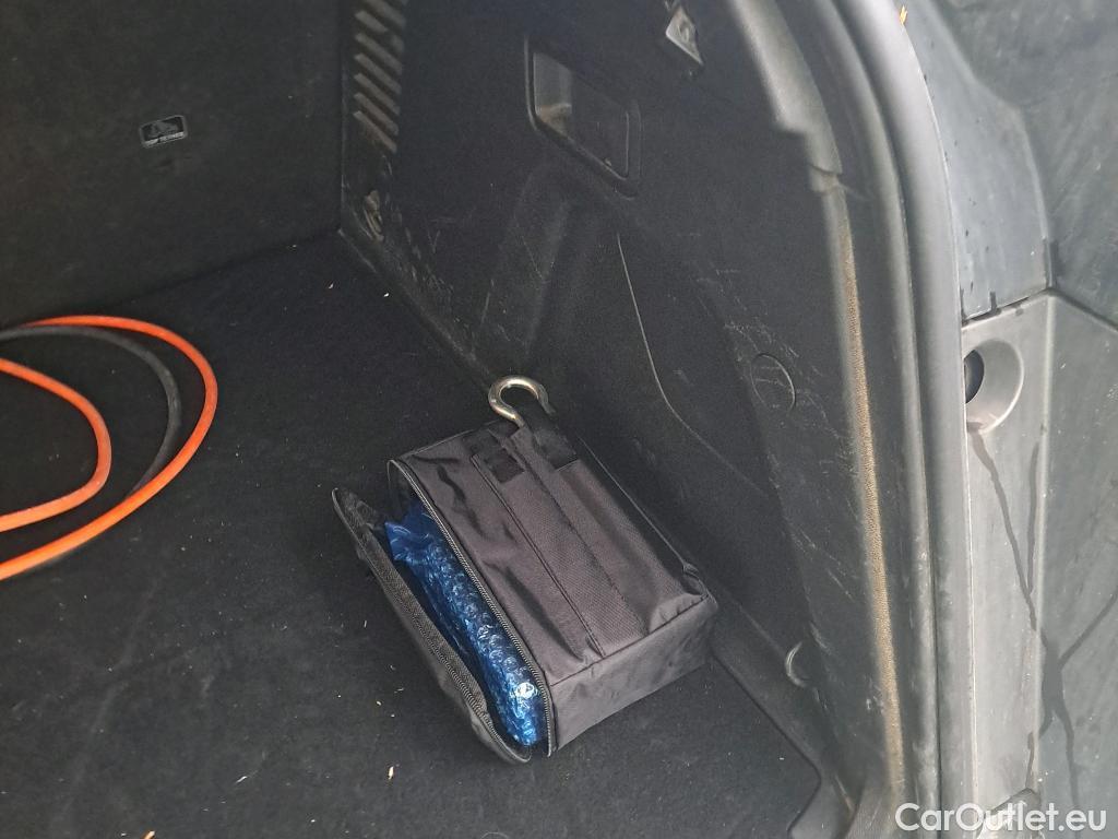  Peugeot  3008 PEUGEOT  Hybrid / 2020 / 5P / todoterreno 225 e-EAT8 Allure (AC2) #14