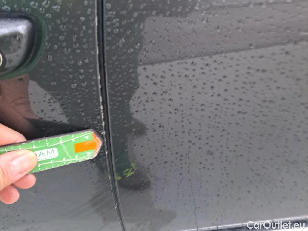  Peugeot  3008 PEUGEOT  Hybrid / 2020 / 5P / todoterreno 225 e-EAT8 Allure (AC2) #4