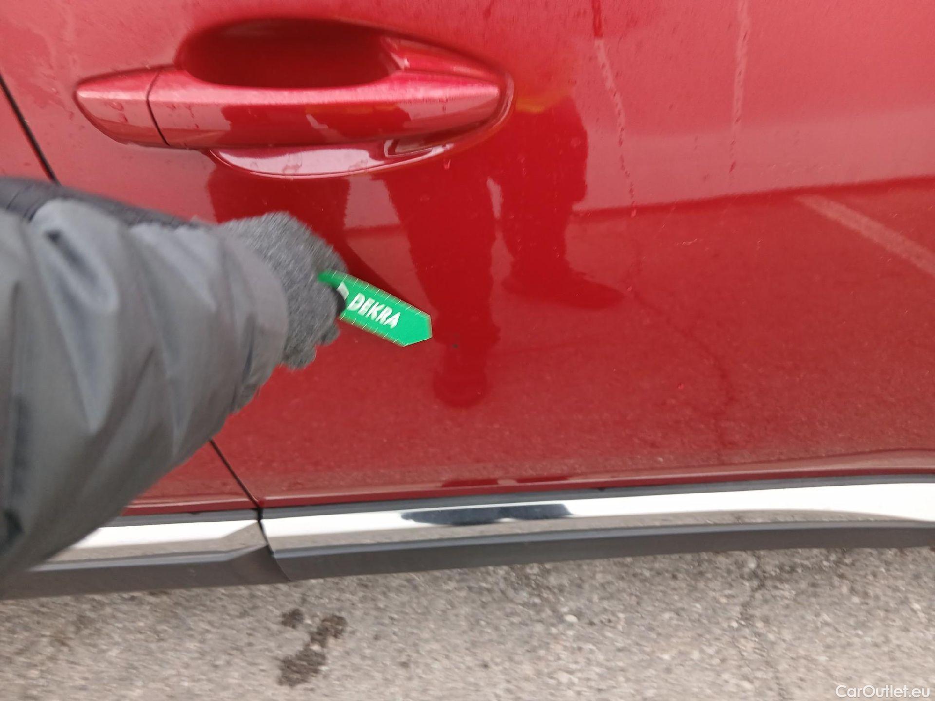  Peugeot  5008 PEUGEOT  / 2017 / 5P / todoterreno GT-Line BlueHDi 96kW (130CV) S&S EAT8 #38