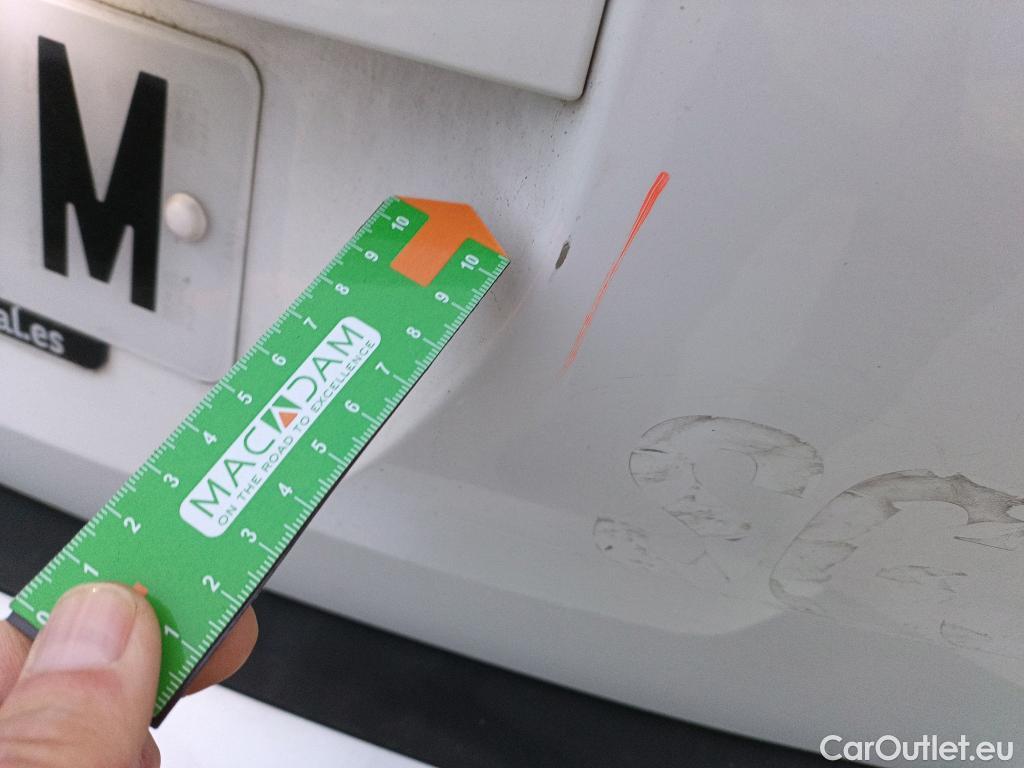  Peugeot  2008 PEUGEOT  / 2019 / 5P / todoterreno Allure BlueHDI 81kW (110CV) #10