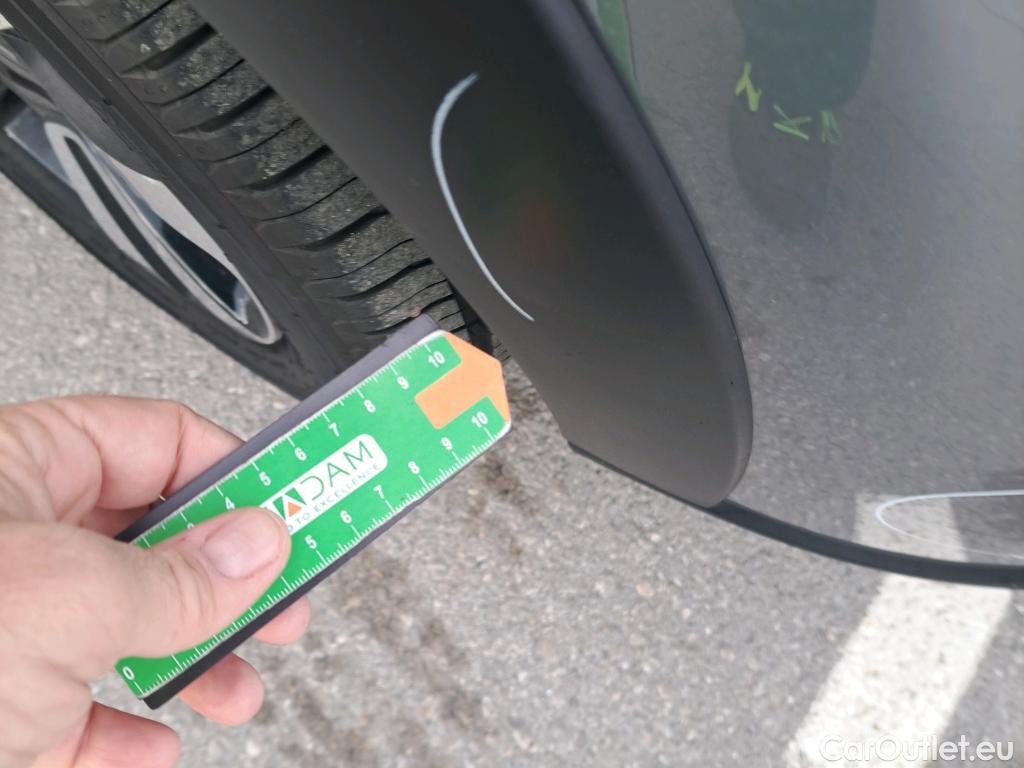  Citroen  C3 CITROEN  / 2020 / 5P / berlina con portón PureTech 60KW (83CV) Feel Pack #12