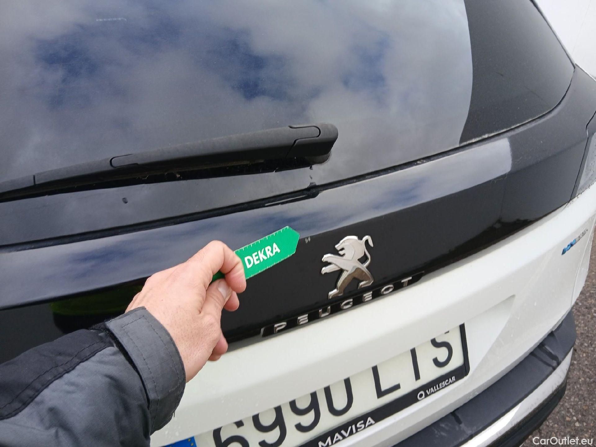  Peugeot  3008 PEUGEOT  Hybrid / 2020 / 5P / todoterreno 225 e-EAT8 GT #8