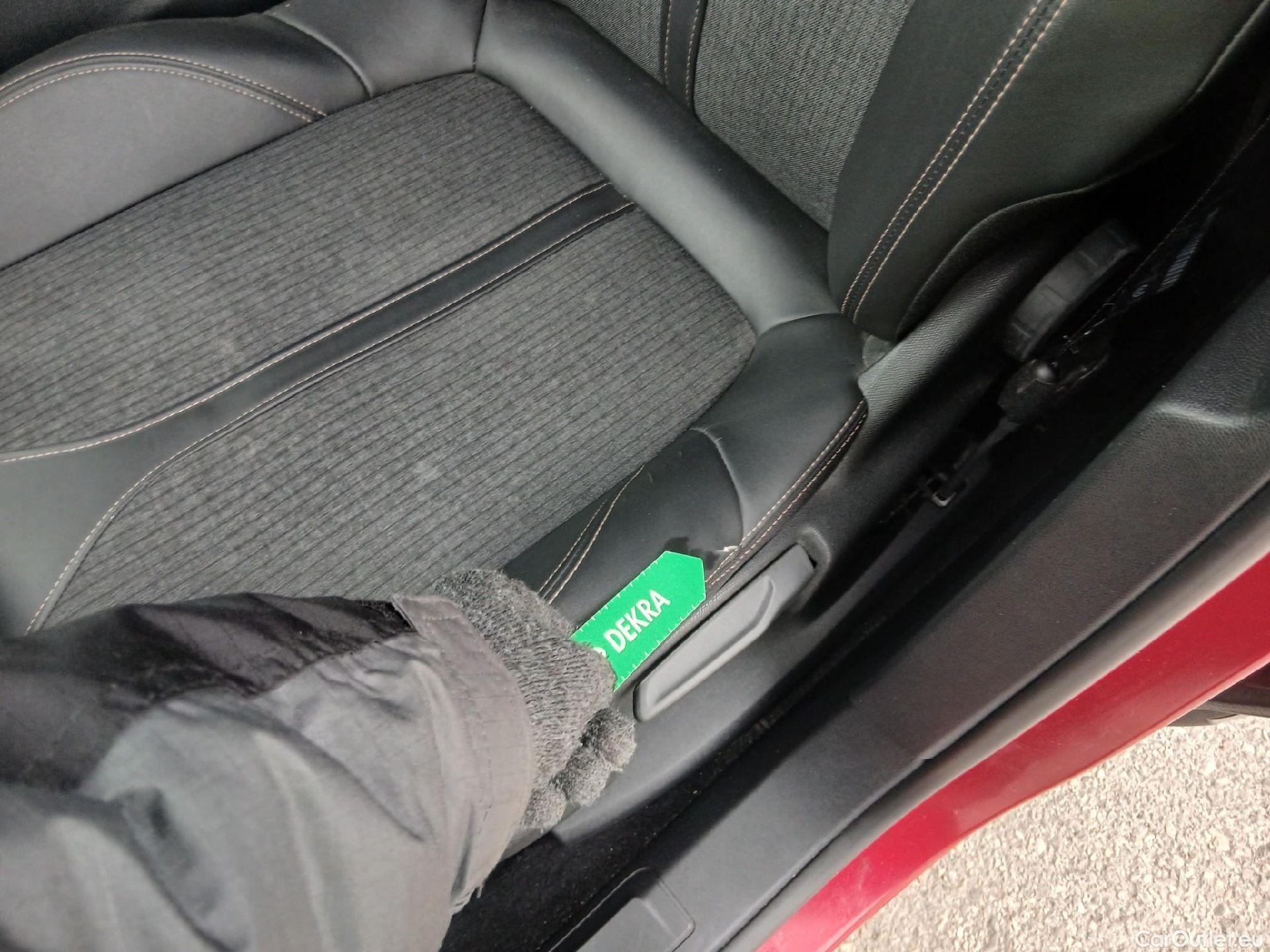  Peugeot  5008 PEUGEOT  / 2017 / 5P / todoterreno GT-Line BlueHDi 96kW (130CV) S&S EAT8 #45