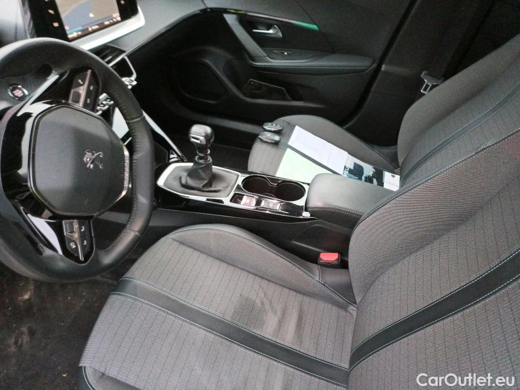  Peugeot  2008 PEUGEOT  / 2019 / 5P / todoterreno Allure BlueHDI 81kW (110CV) #7