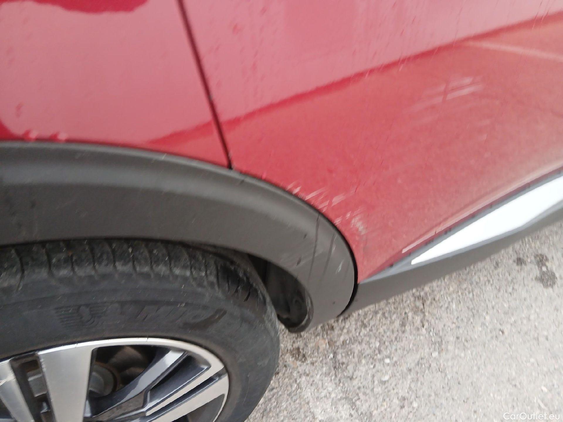  Peugeot  5008 PEUGEOT  / 2017 / 5P / todoterreno GT-Line BlueHDi 96kW (130CV) S&S EAT8 #31