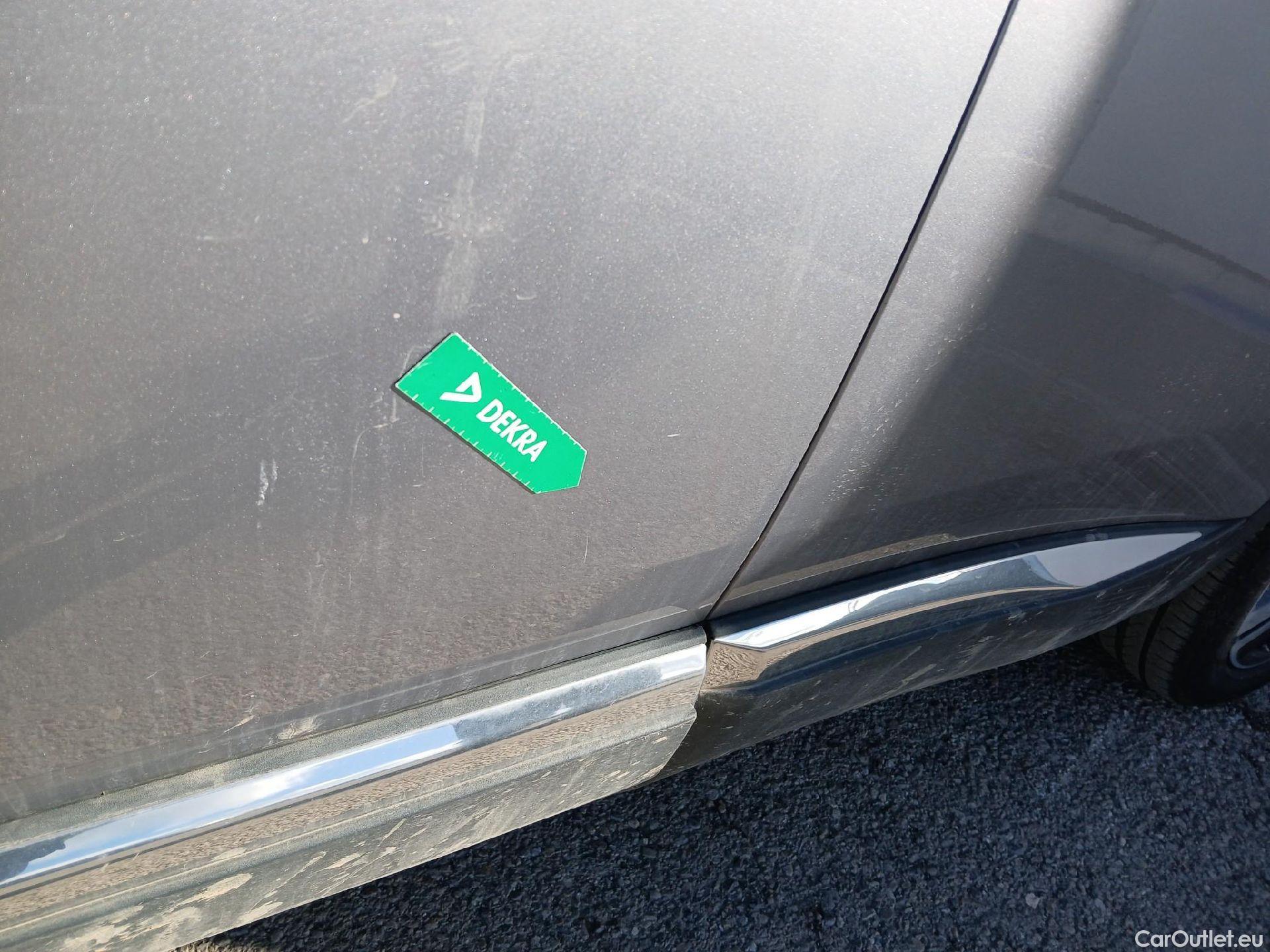  Peugeot  3008 PEUGEOT  Hybrid / 2020 / 5P / todoterreno 225 e-EAT8 Allure Pack #13