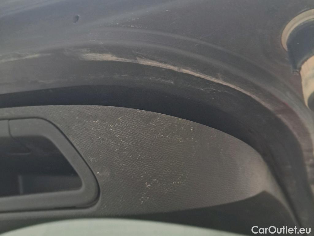  Peugeot  3008 PEUGEOT  Hybrid / 2020 / 5P / todoterreno 225 e-EAT8 Allure (AC2) #23