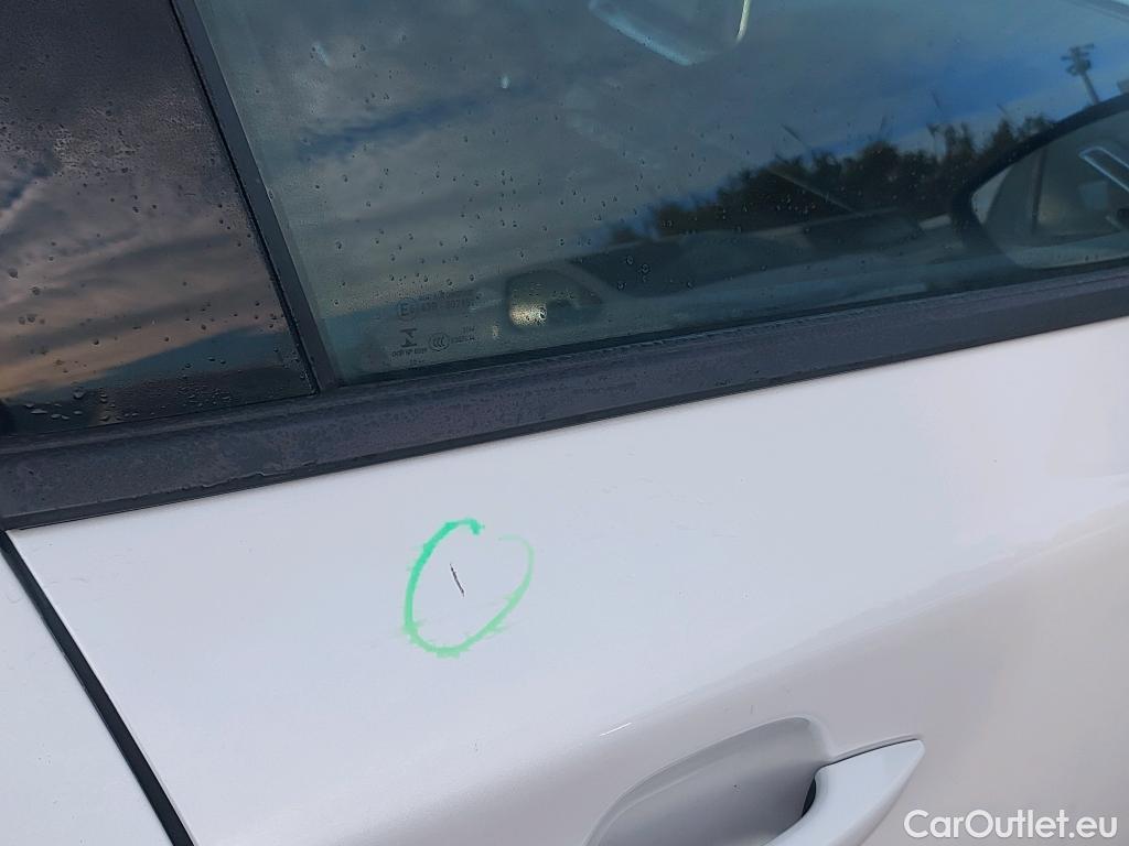  Peugeot  2008 PEUGEOT  / 2019 / 5P / todoterreno Active Pack Puretech 100 S&S BVM6 #3