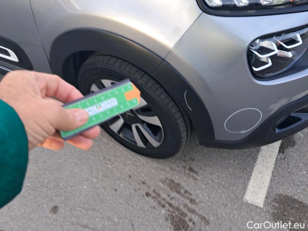  Citroen  C3 CITROEN  / 2020 / 5P / berlina con portón PureTech 60KW (83CV) Feel Pack #11