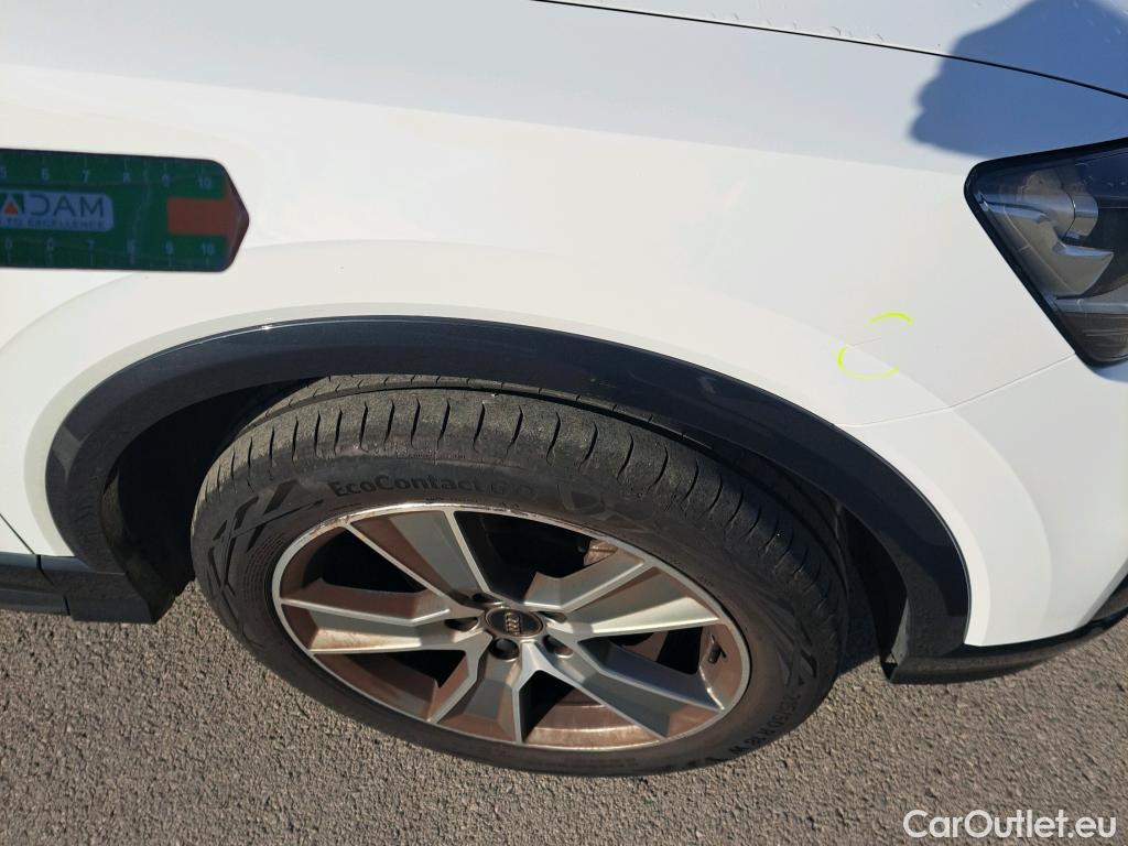  Audi  Q2 AUDI  / 2016 / 5P / todoterreno Design 35 TFSI 110kW (150CV) S tronic #39