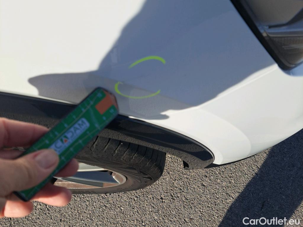  Audi  Q2 AUDI  / 2016 / 5P / todoterreno Design 35 TFSI 110kW (150CV) S tronic #40