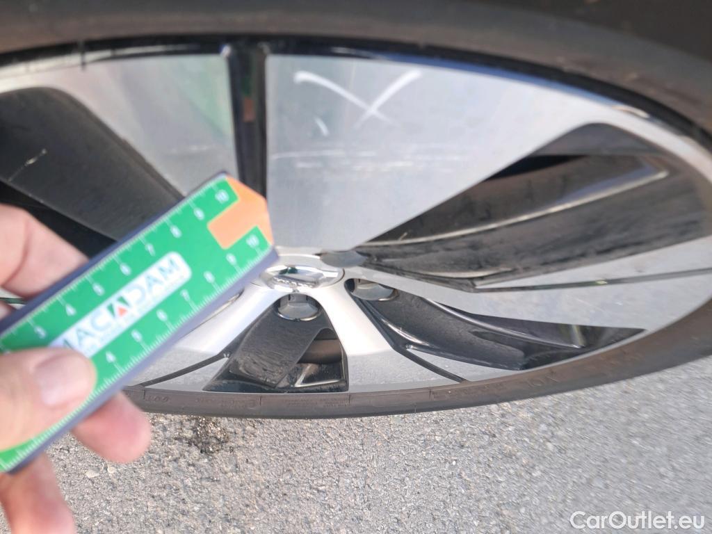  Volvo  XC 40 VOLVO XC40 / 2017 / 5P / todoterreno 1.5 T5 Twin Recharge Inscription Ex Auto #8