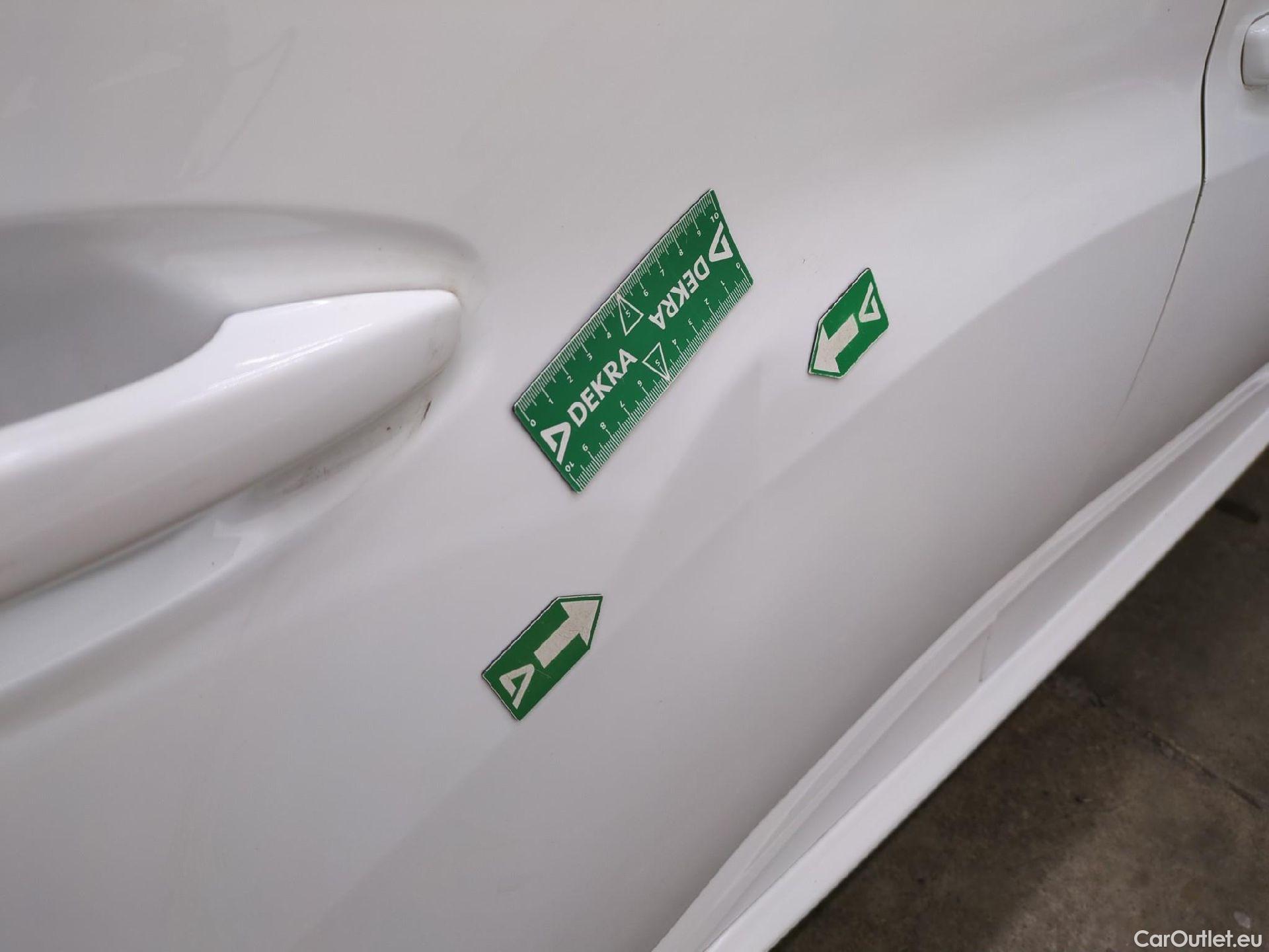  Peugeot  208  Allure Business 1.2 PureTech 100CV BVM6 E6d #41