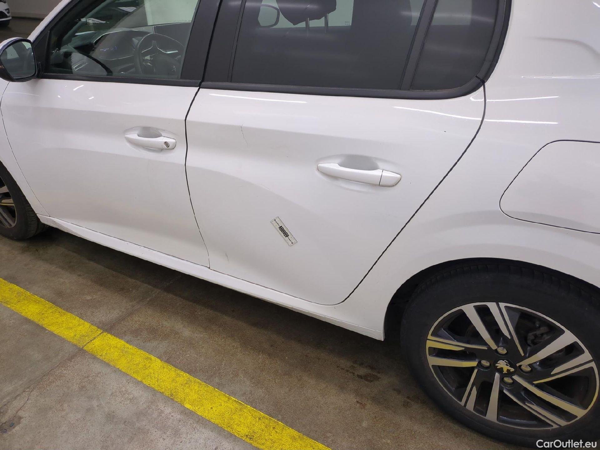  Peugeot  208  Allure Business 1.2 PureTech 100CV BVM6 E6d #20