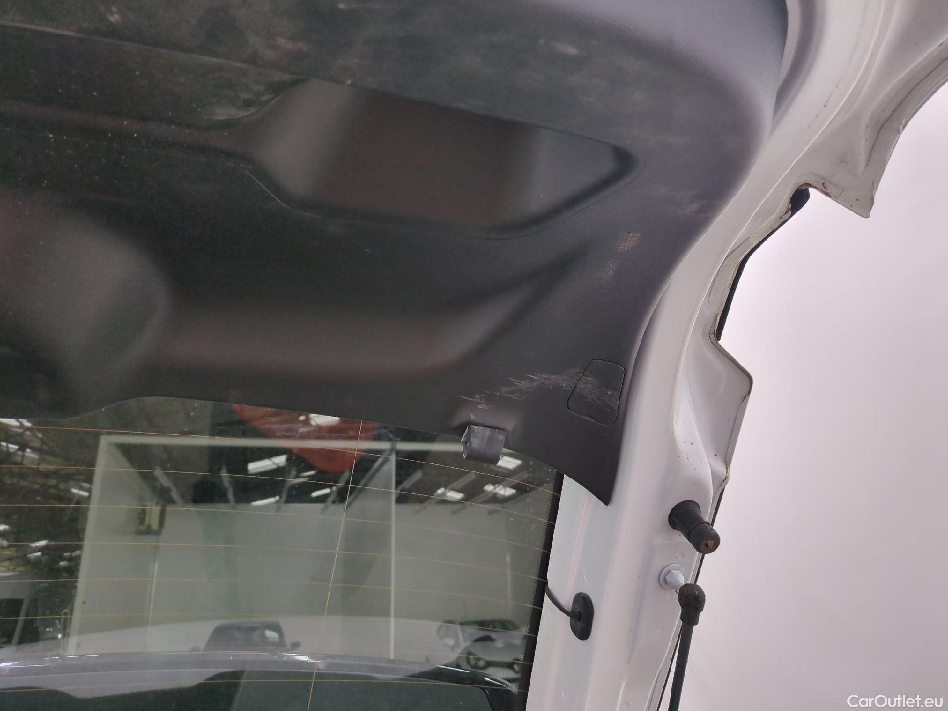  Peugeot  208  Allure Business 1.2 PureTech 100CV BVM6 E6d #29